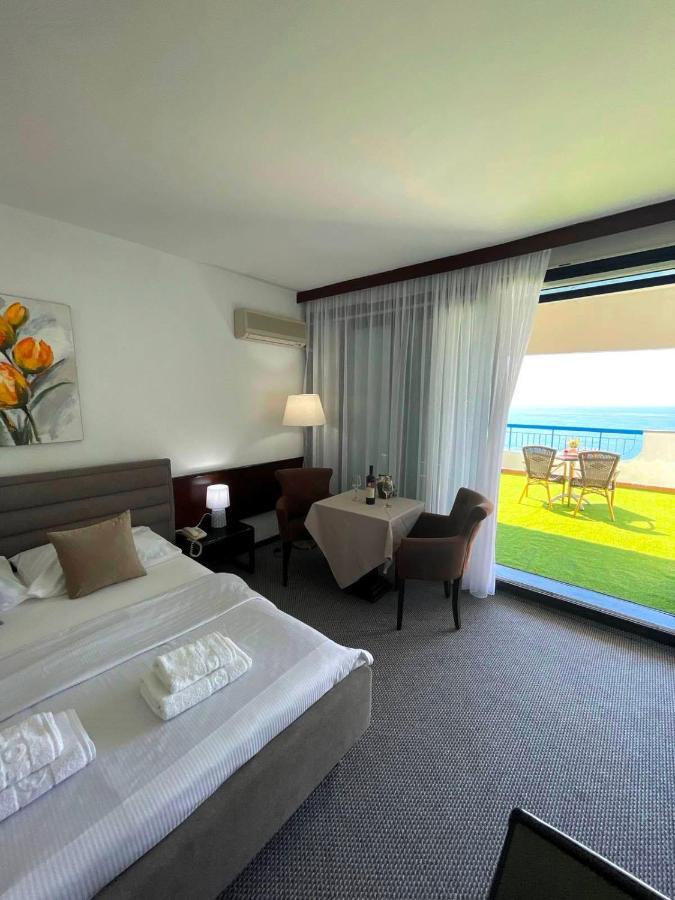 Corpus A - Hotel Albatros Ulcinj Ngoại thất bức ảnh