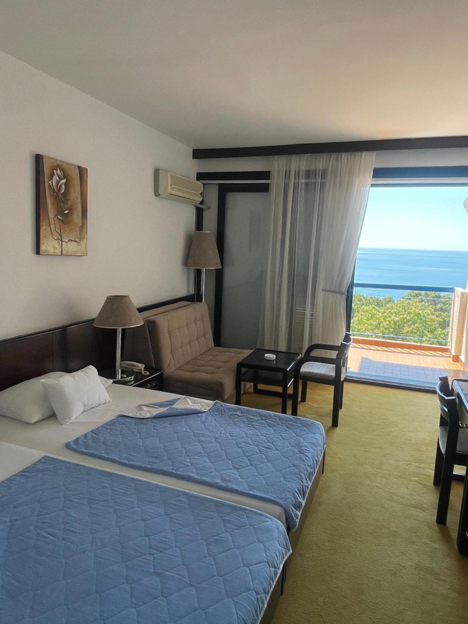 Corpus A - Hotel Albatros Ulcinj Ngoại thất bức ảnh