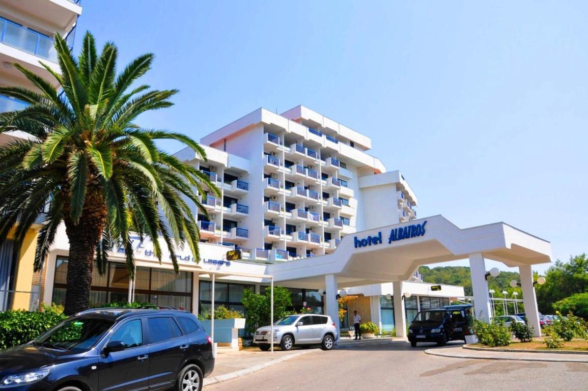 Corpus A - Hotel Albatros Ulcinj Ngoại thất bức ảnh