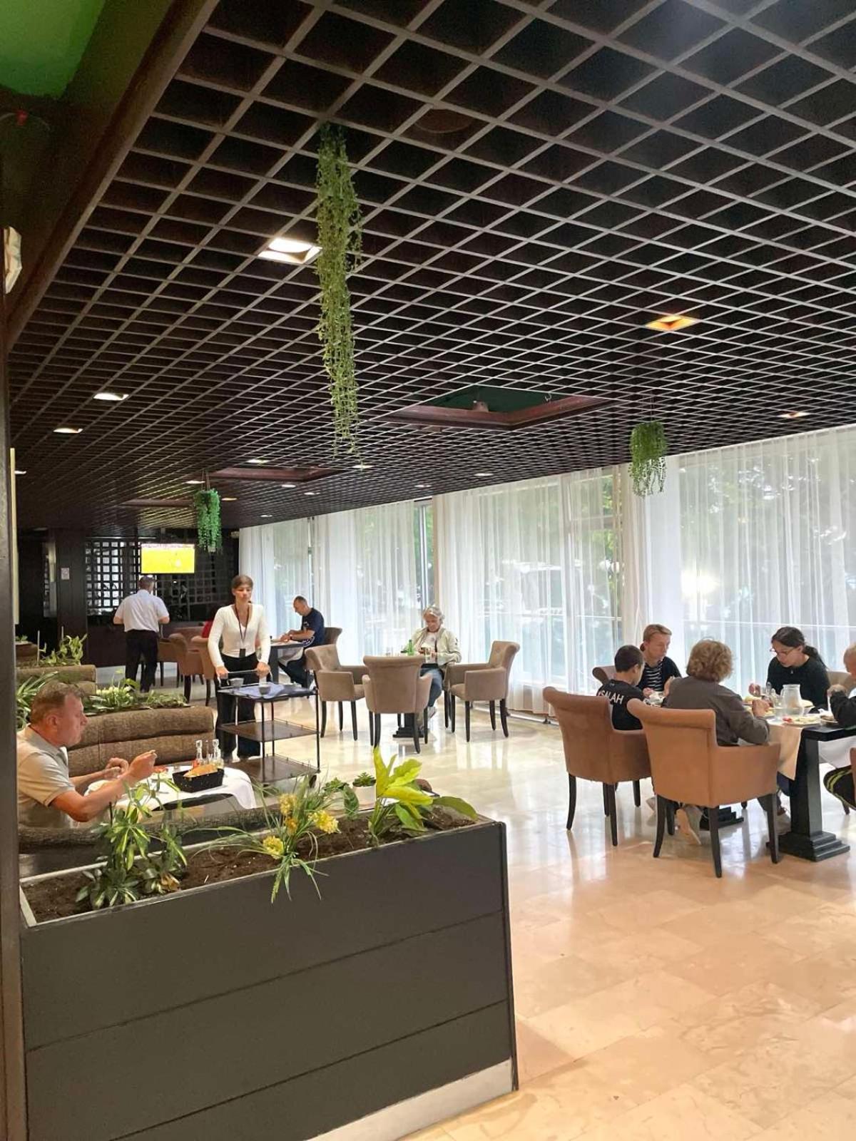 Corpus A - Hotel Albatros Ulcinj Ngoại thất bức ảnh